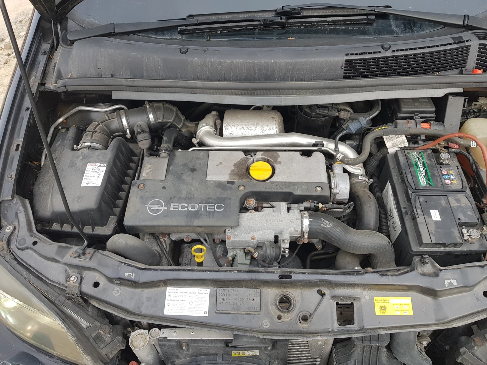 Opel Zafira, снимка 13 - Автомобили и джипове - 54585606