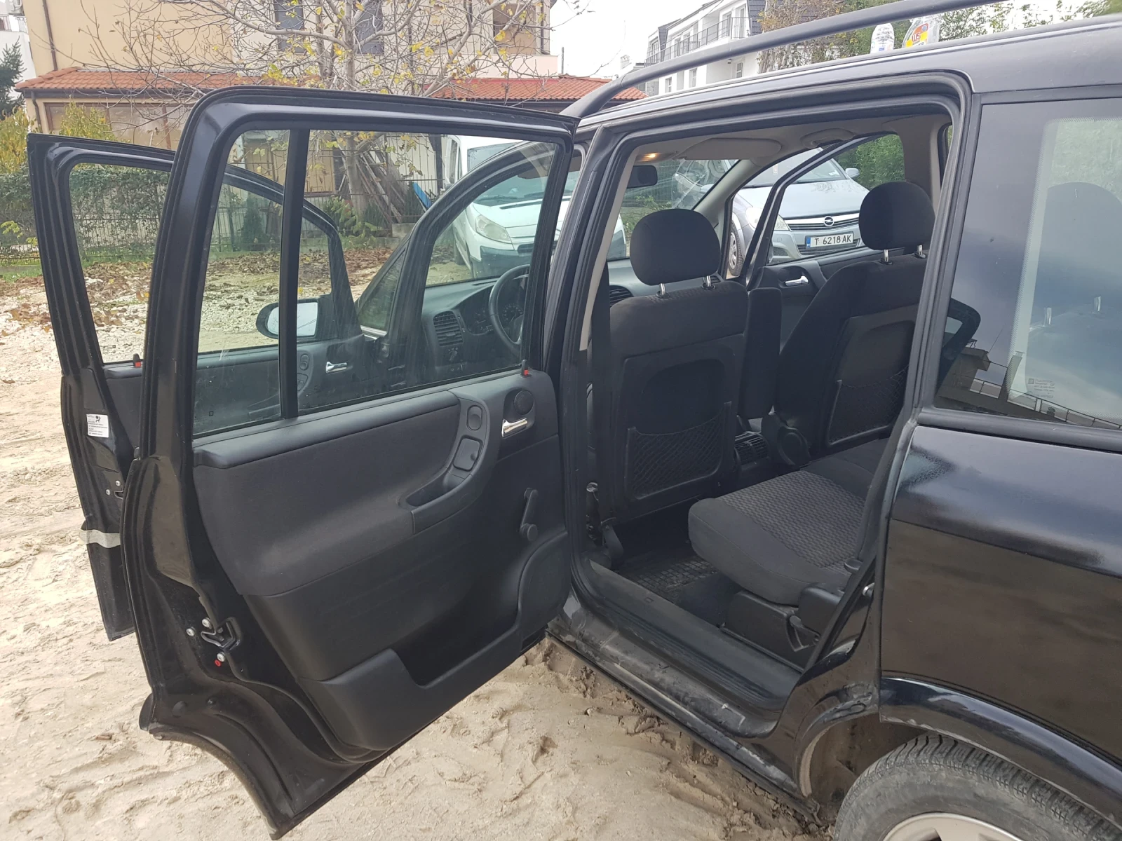 Opel Zafira, снимка 15 - Автомобили и джипове - 54585606