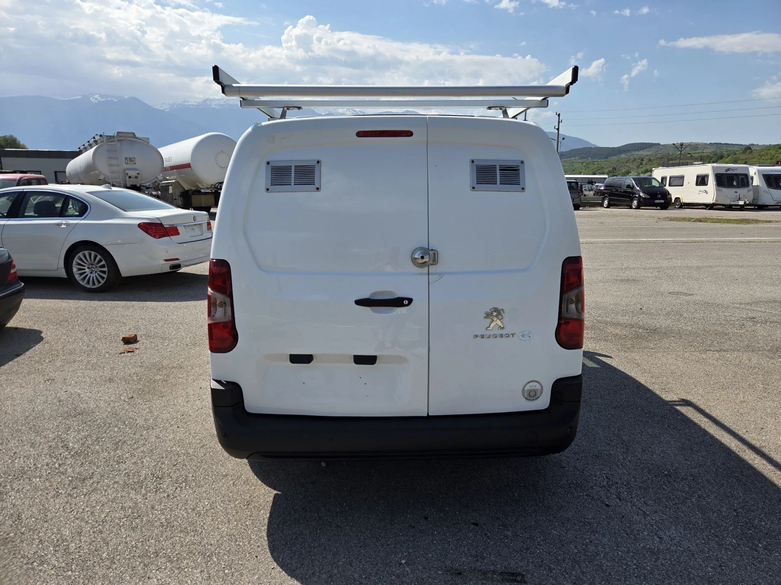 Peugeot Partner, снимка 6 - Автомобили и джипове - 54700529