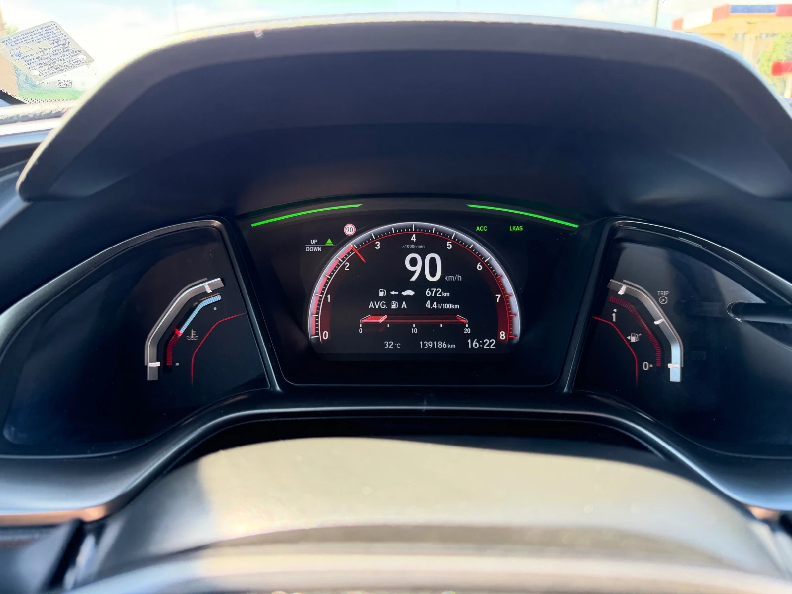 Honda Civic Sport Touring 1.5 Turbo 182 k.c., снимка 13 - Автомобили и джипове - 55005534
