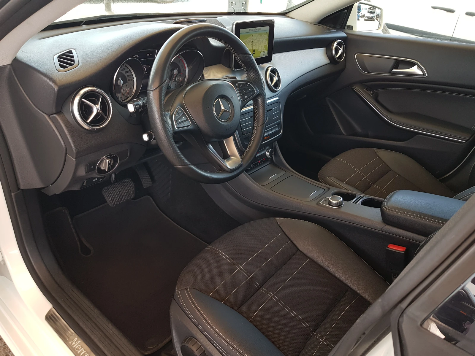 Mercedes-Benz CLA 200 CDI Shooting Brake Premium ЛИЗИНГ , снимка 9 - Автомобили и джипове - 54820992