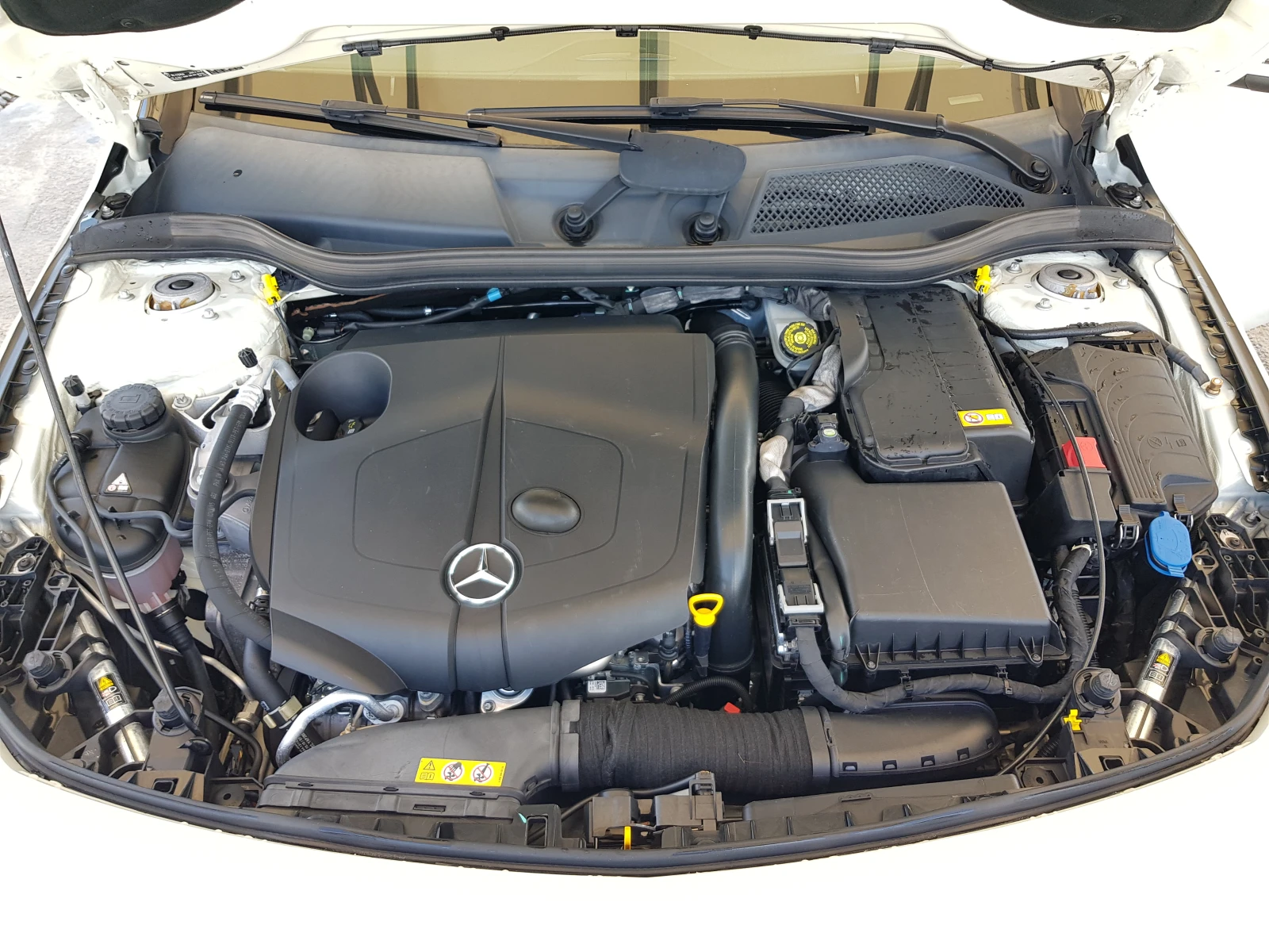Mercedes-Benz CLA 200 CDI Shooting Brake Premium ЛИЗИНГ , снимка 15 - Автомобили и джипове - 54820992