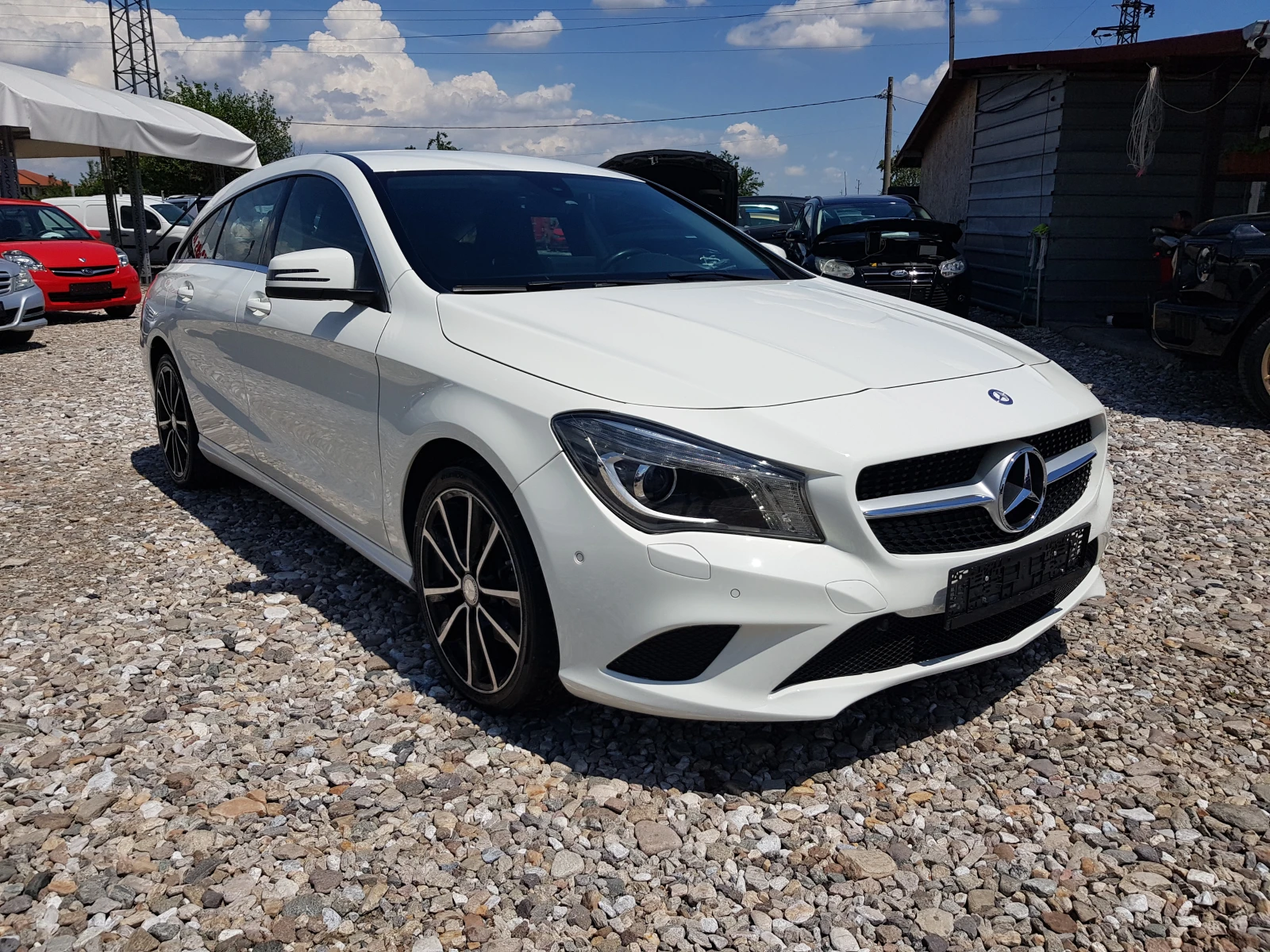 Mercedes-Benz CLA 200 CDI Shooting Brake Premium ЛИЗИНГ , снимка 3 - Автомобили и джипове - 54820992