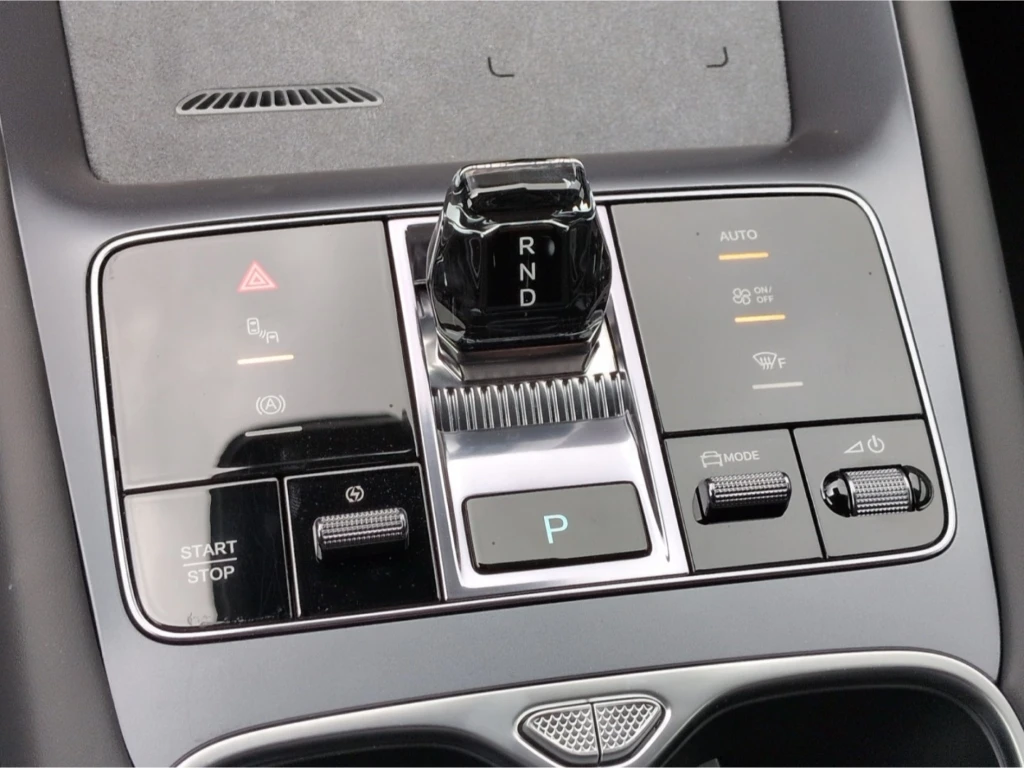BYD Sealion 7 Design AWD, снимка 9 - Автомобили и джипове - 54836744