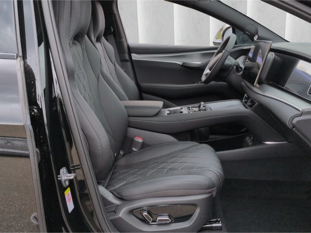 BYD Sealion 7 Design AWD, снимка 11 - Автомобили и джипове - 54836744