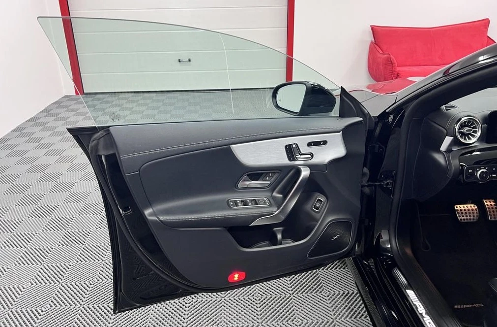 Mercedes-Benz CLA 45 AMG S 4Matic+ , снимка 11 - Автомобили и джипове - 54909562