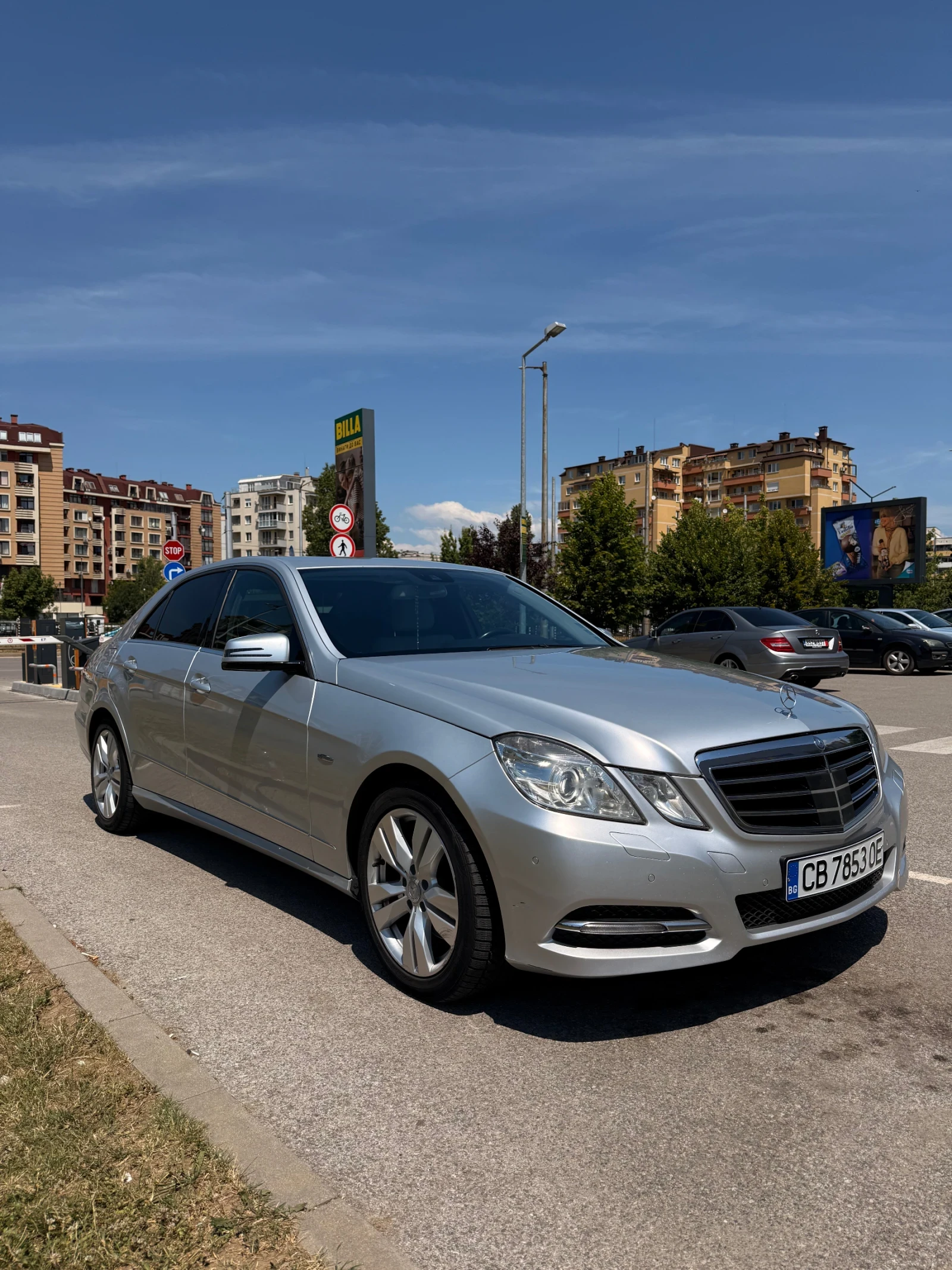 Mercedes-Benz E 350, снимка 2 - Автомобили и джипове - 54978596