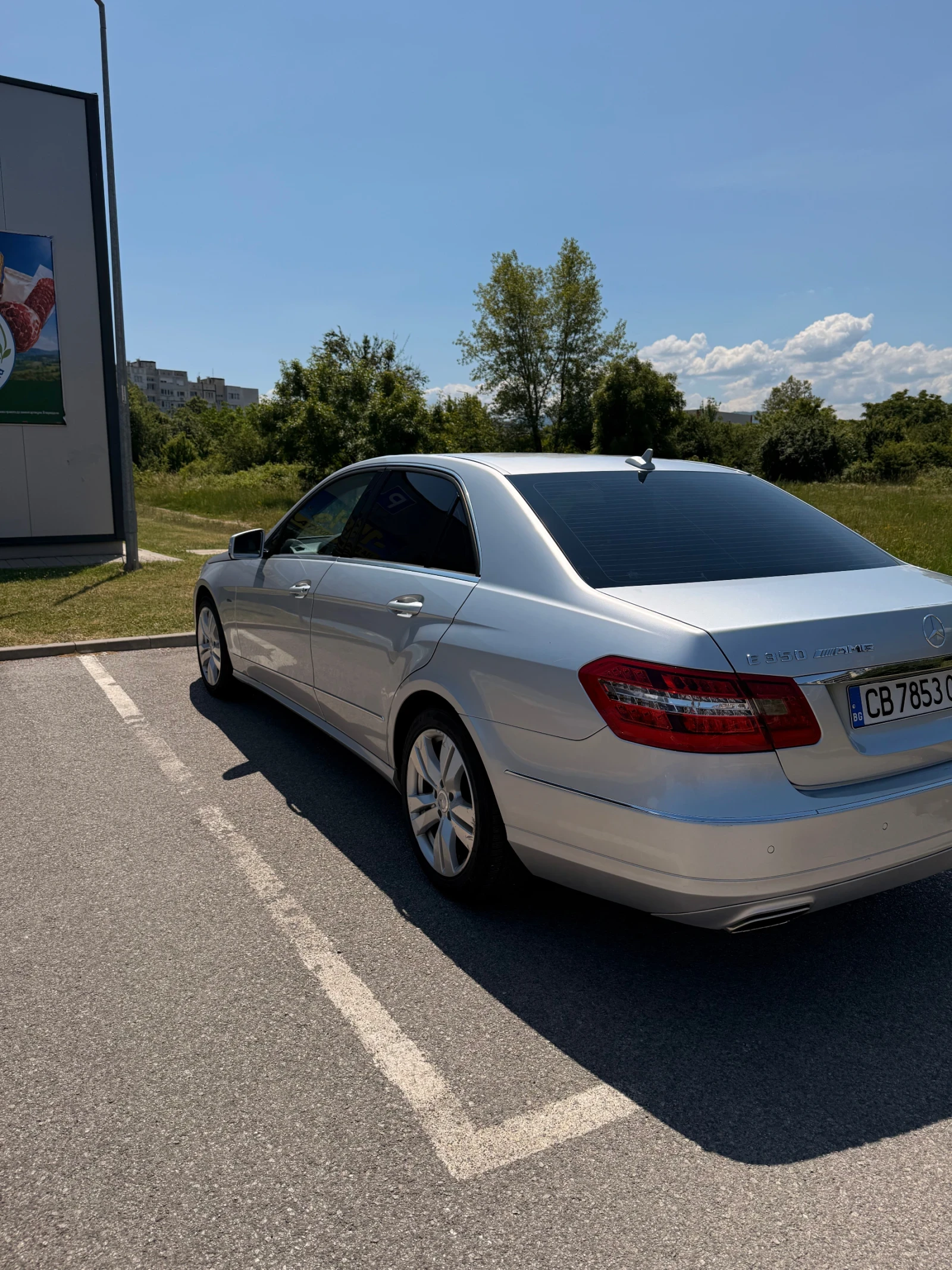 Mercedes-Benz E 350, снимка 5 - Автомобили и джипове - 54978596