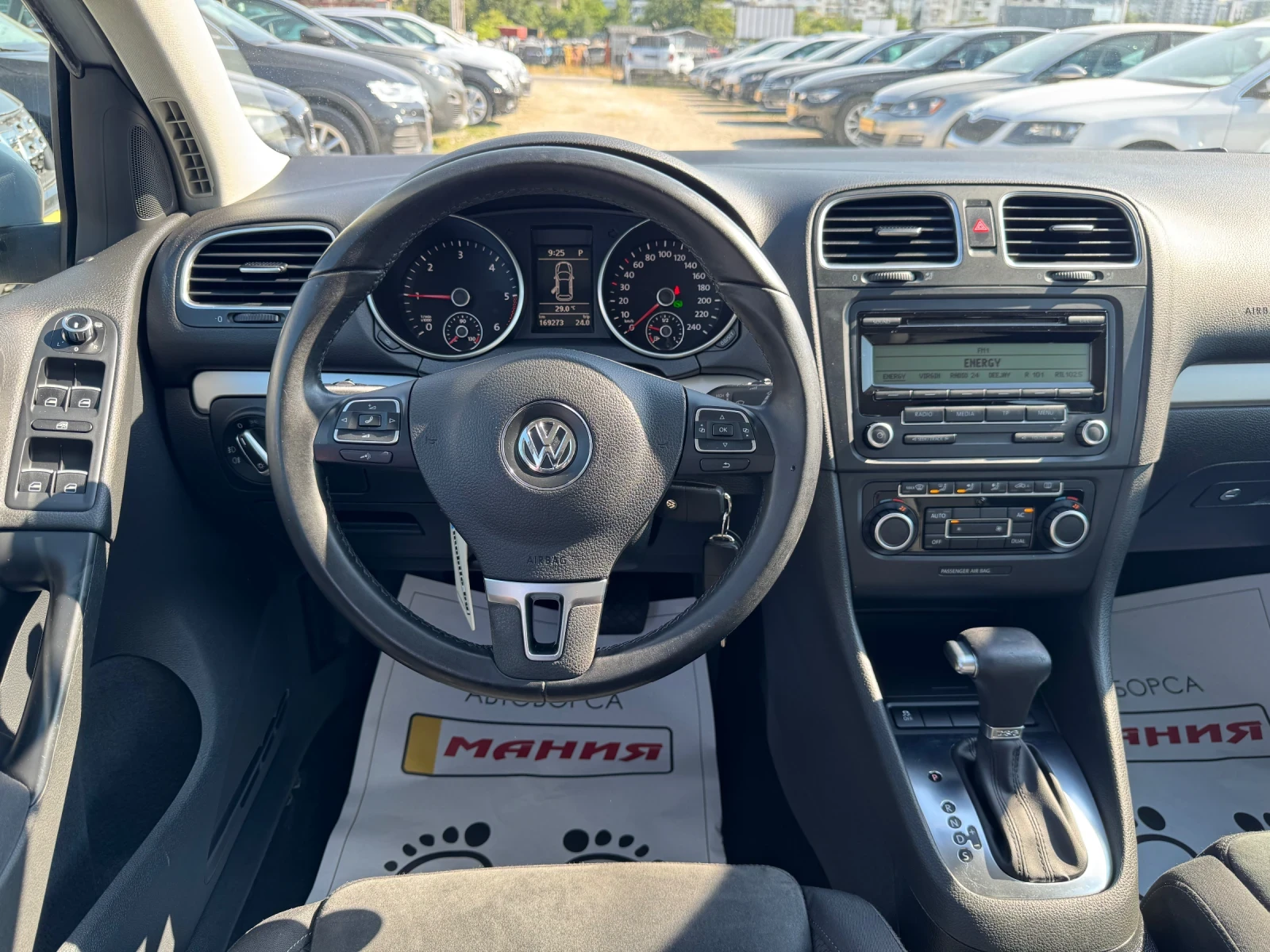 VW Golf 1.6TDI DSG Rline, снимка 11 - Автомобили и джипове - 55043135