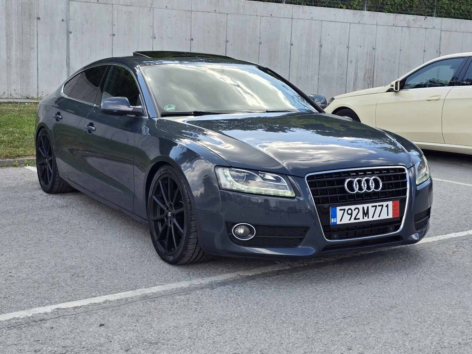 Audi A5 Sportback/3.0TDI/239HP/Sline/Line Assist/Blind Spo, снимка 8 - Автомобили и джипове - 55064403