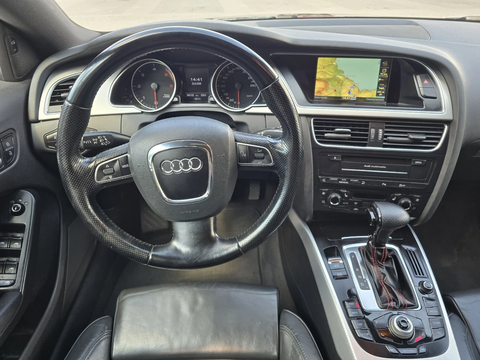 Audi A5 Sportback/3.0TDI/239HP/Sline/Line Assist/Blind Spo, снимка 13 - Автомобили и джипове - 55064403