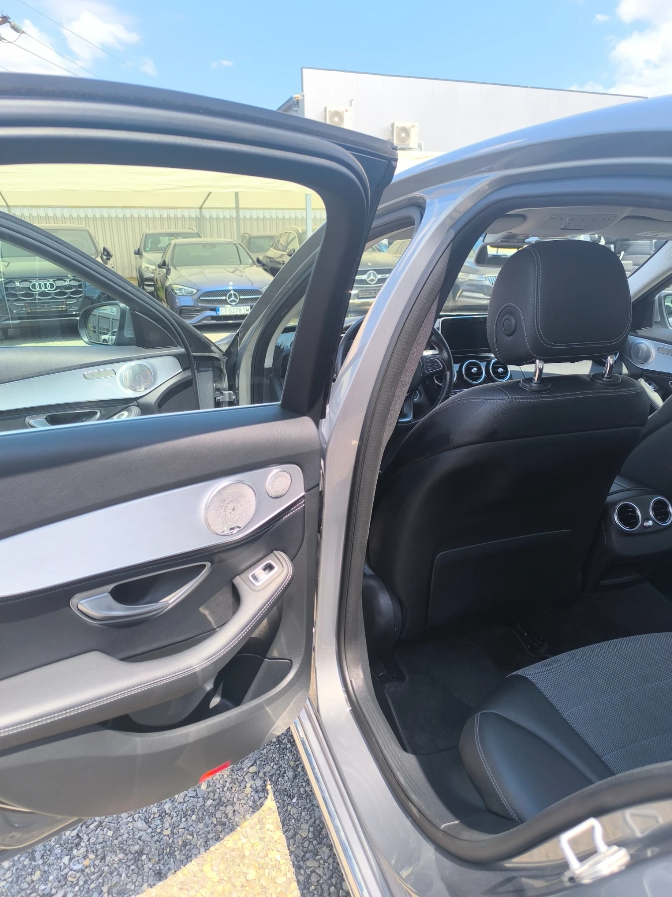 Mercedes-Benz C 220 2.2 Avangarde, снимка 8 - Автомобили и джипове - 55071971