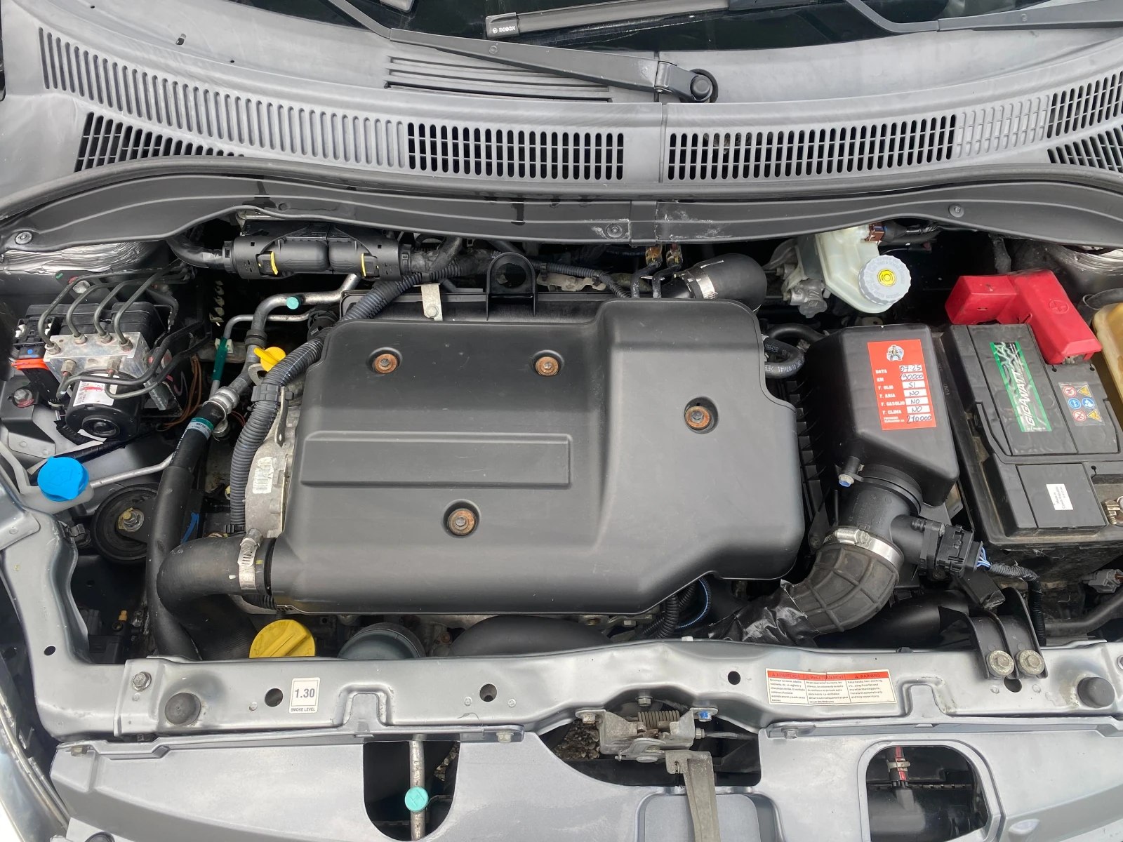 Suzuki Swift 1.3DDiS 191х.км, снимка 14 - Автомобили и джипове - 55219878