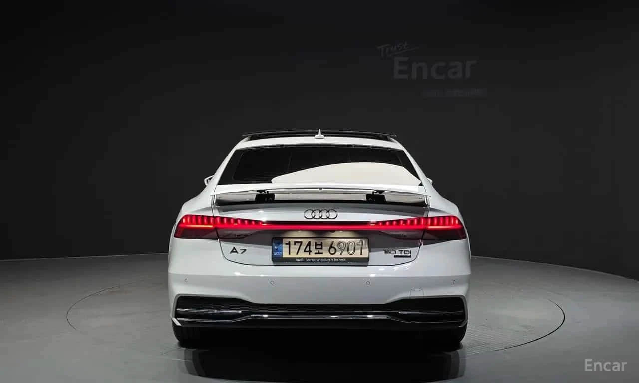 Audi A7 * 50 TDI Quattrp Premium * CARFAX * ЦЕНА ДО БГ, снимка 4 - Автомобили и джипове - 55508501