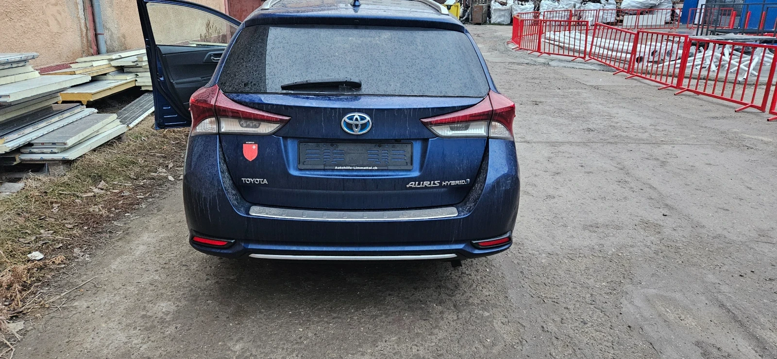 Toyota Auris, снимка 4 - Автомобили и джипове - 55646073