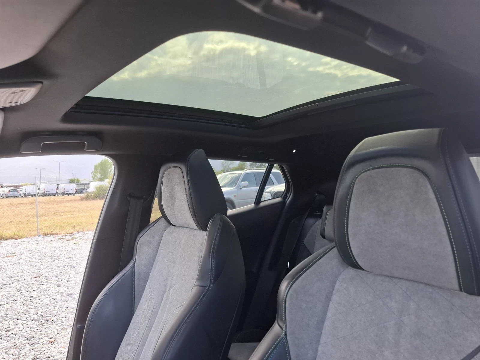 Peugeot 2008 E GT LINE 52KWh, снимка 9 - Автомобили и джипове - 55889455