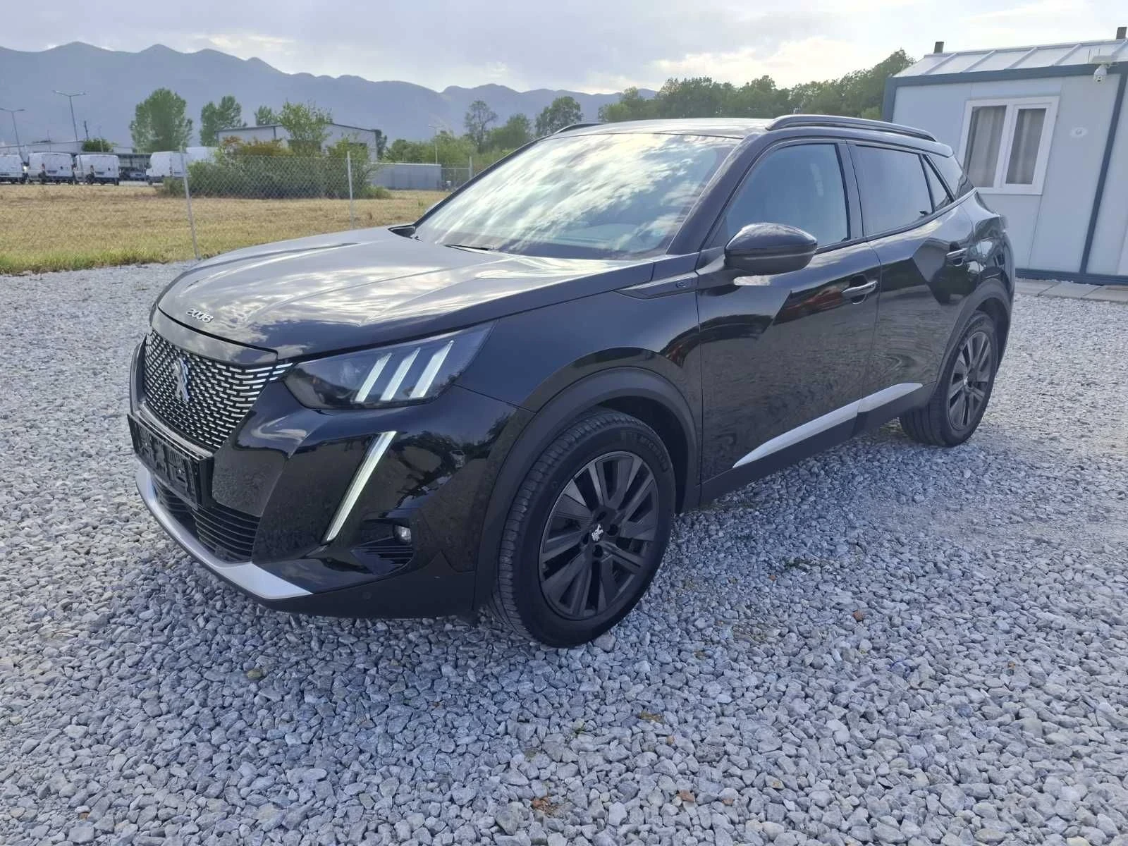 Peugeot 2008 E GT LINE 52KWh, снимка 2 - Автомобили и джипове - 55889455