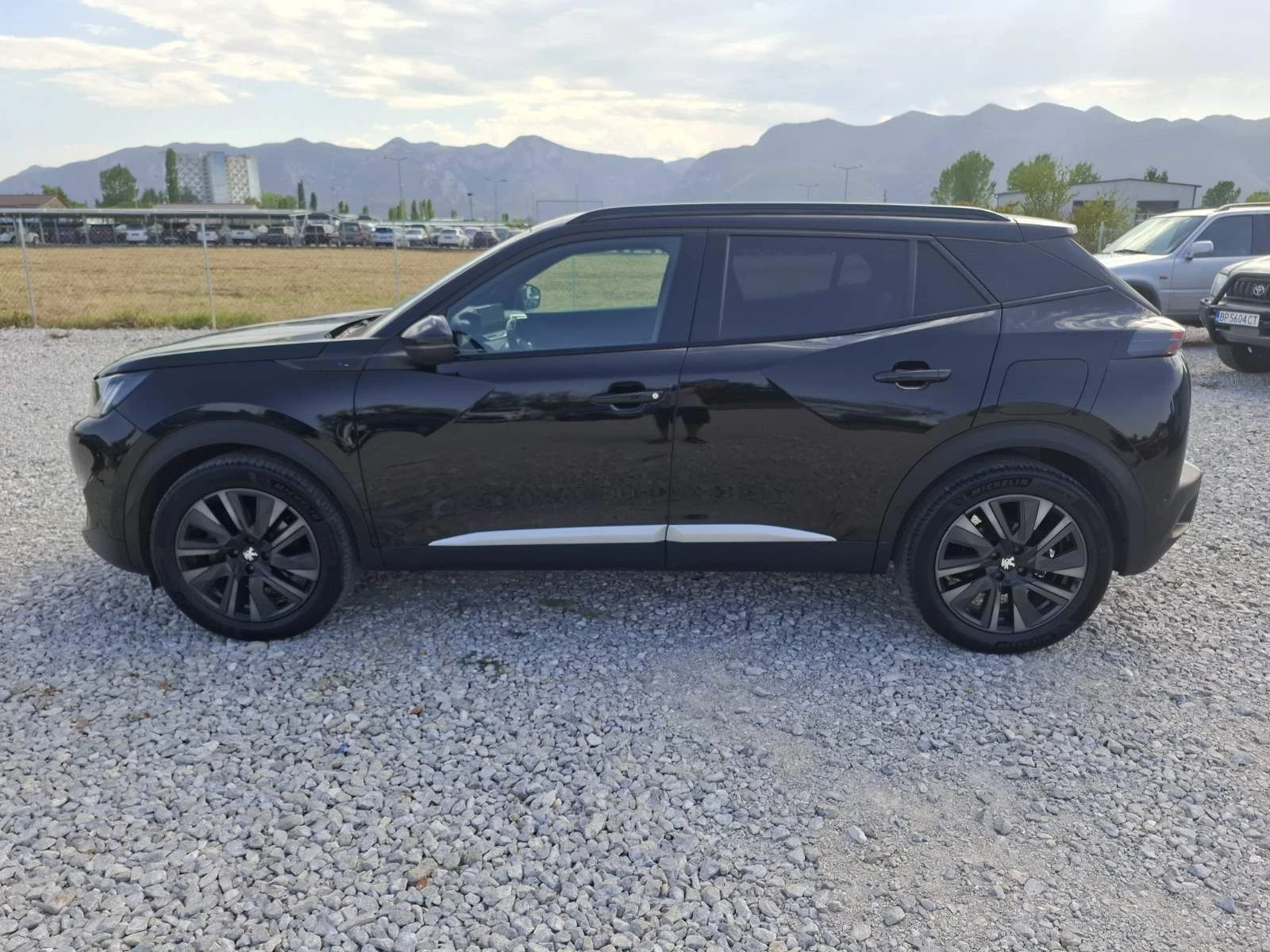 Peugeot 2008 E GT LINE 52KWh, снимка 3 - Автомобили и джипове - 55889455