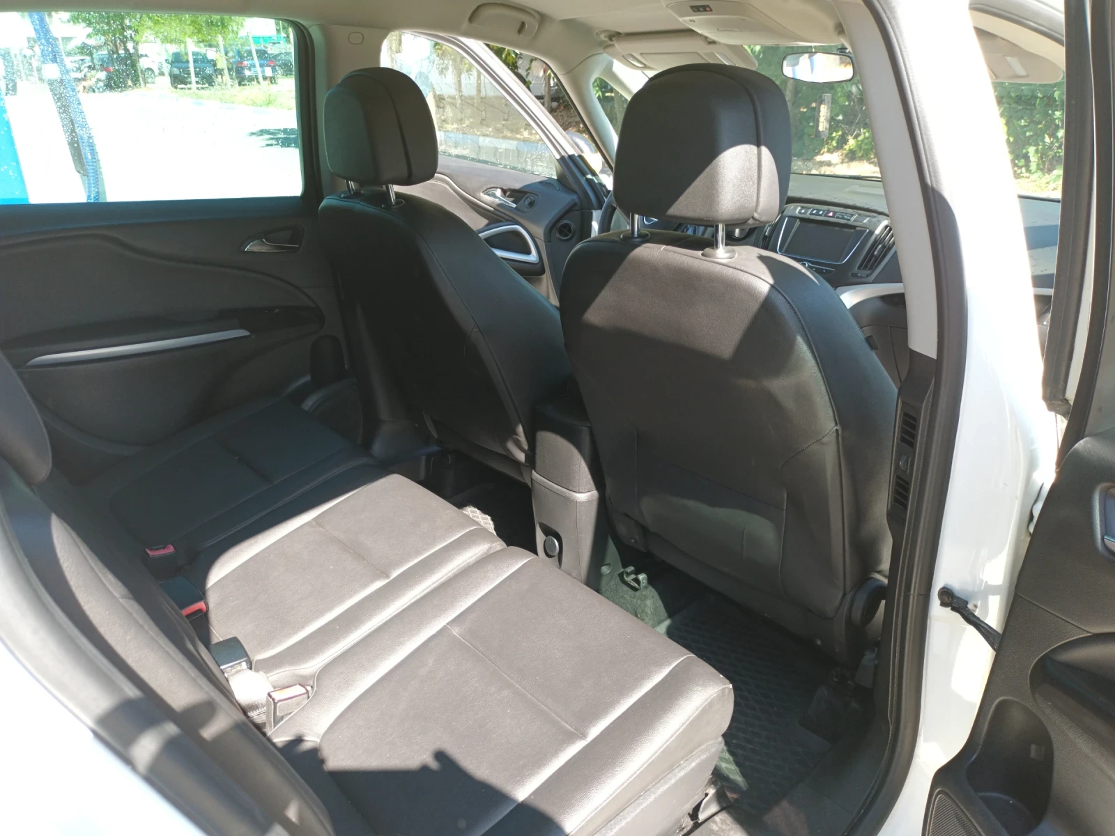 Opel Zafira 1.6CNG TURBO 150K.ФАБР.МЕТАН, снимка 7 - Автомобили и джипове - 55900183