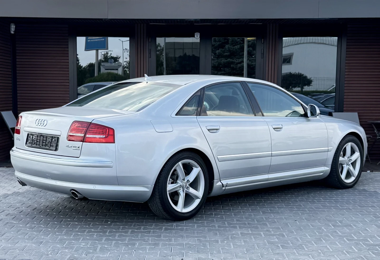 Audi A8 4.2 TDI* Navi* ПодгревСОБСТВЕН ЛИЗИНГ 0%, снимка 4 - Автомобили и джипове - 55939090