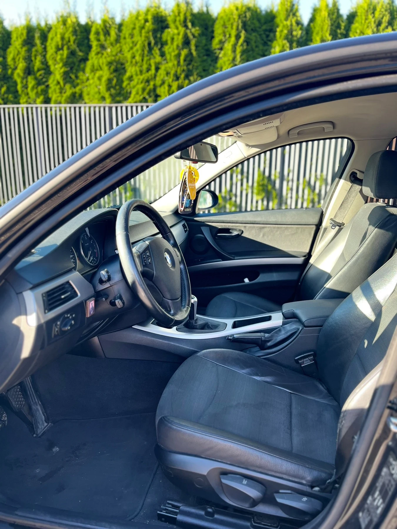 BMW 320, снимка 9 - Автомобили и джипове - 56010064