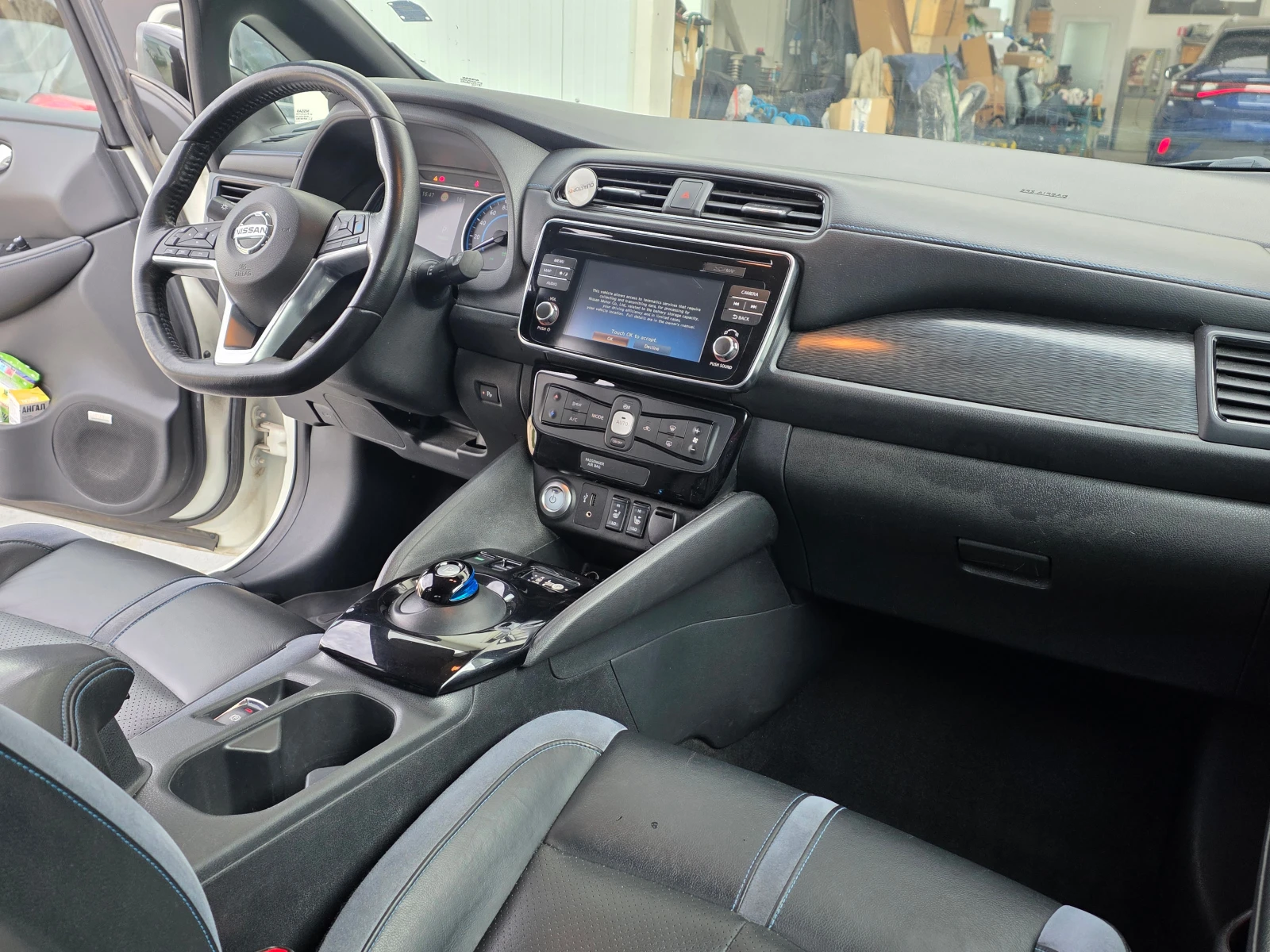 Nissan Leaf  40 KWH TEKNA, снимка 14 - Автомобили и джипове - 56085296