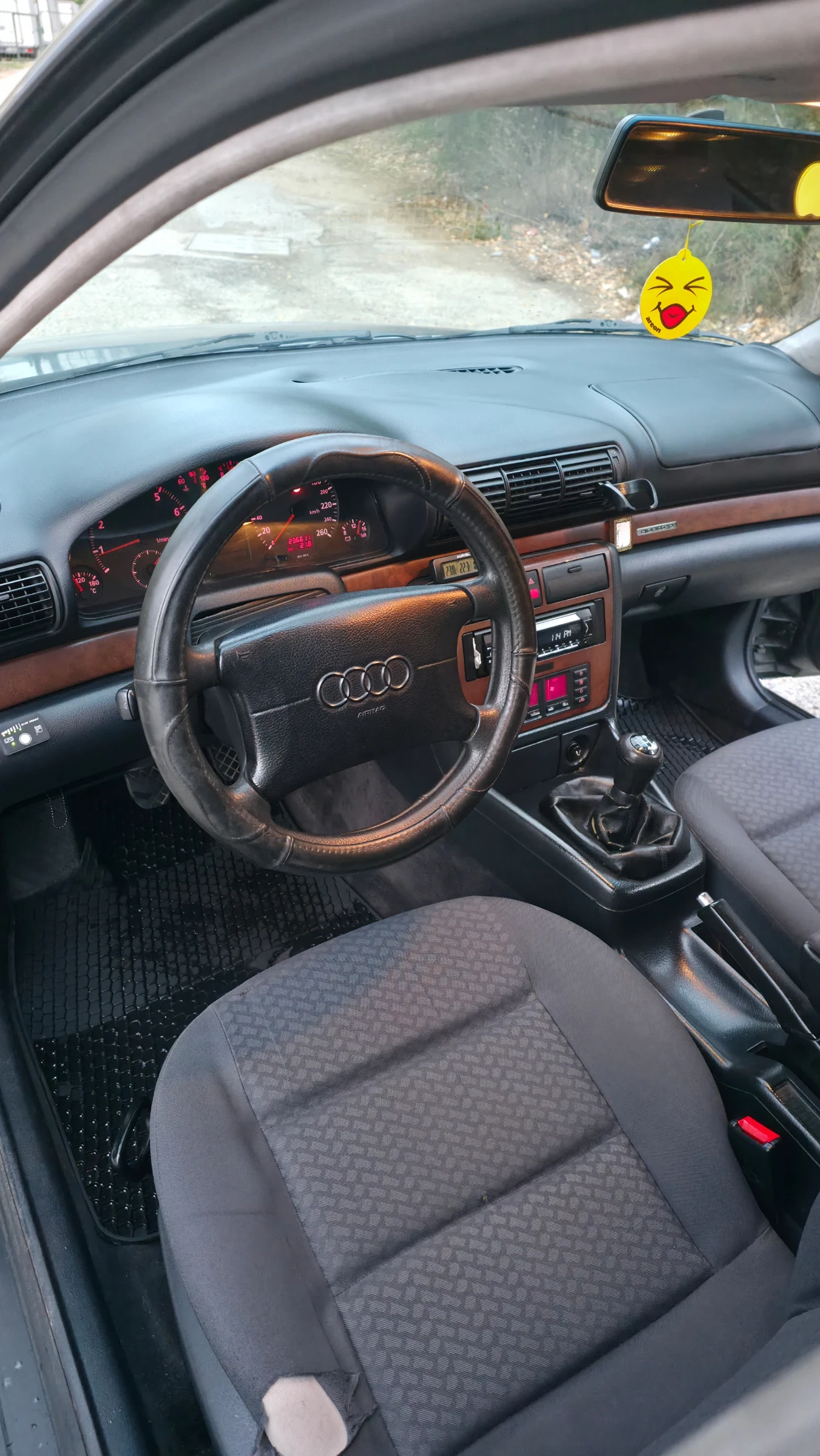Audi A4 1.8Т Quattro , снимка 14 - Автомобили и джипове - 56617063