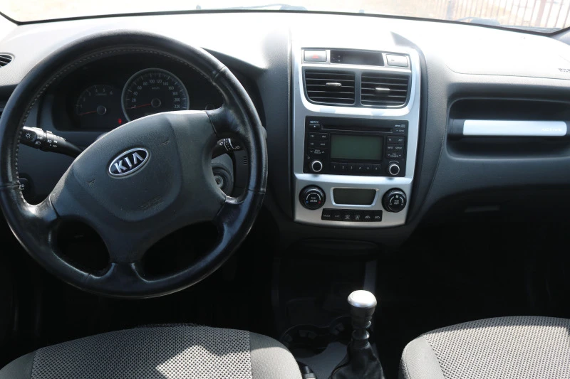 Kia Sportage 2.0 CRDI 4X4, снимка 6 - Автомобили и джипове - 42484469