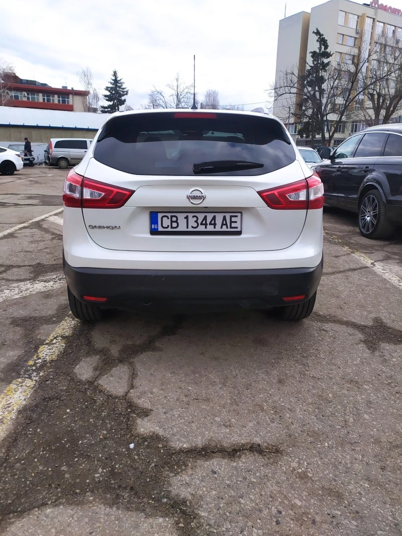 Nissan Qashqai, снимка 14 - Автомобили и джипове - 44305779