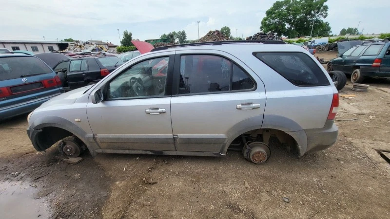 Kia Sorento, снимка 4 - Автомобили и джипове - 46048950