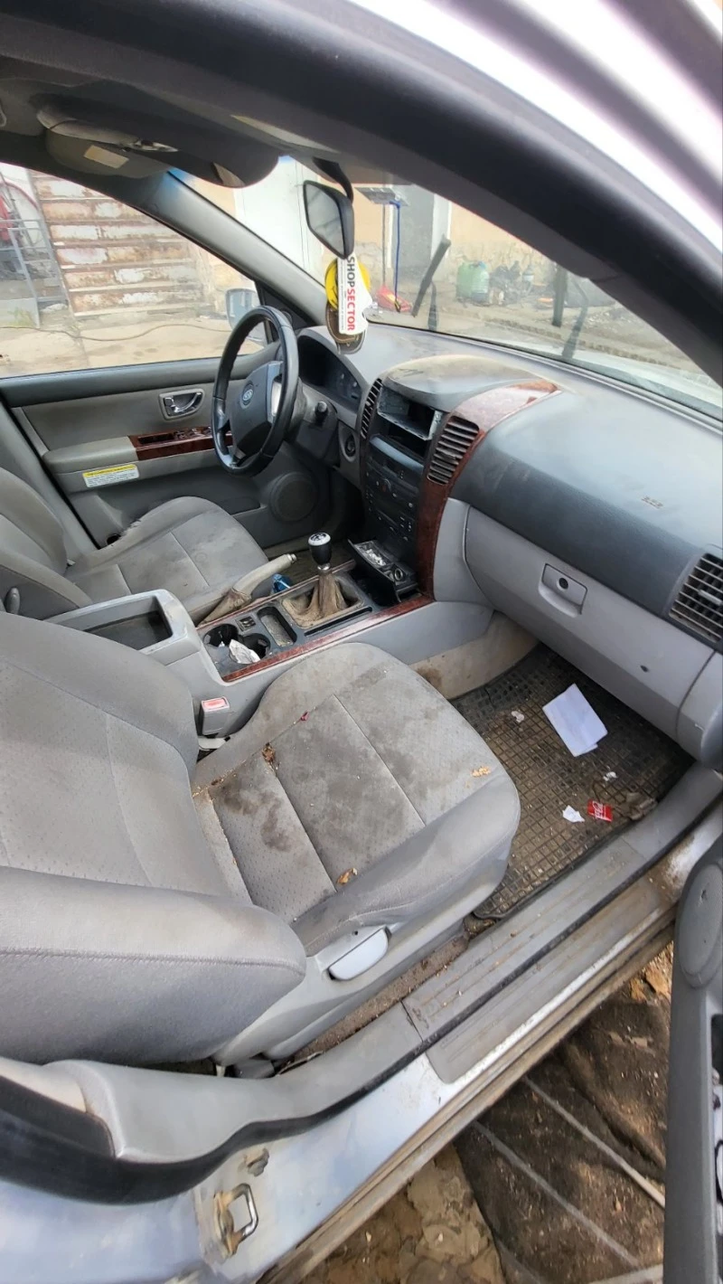 Kia Sorento, снимка 5 - Автомобили и джипове - 46048950