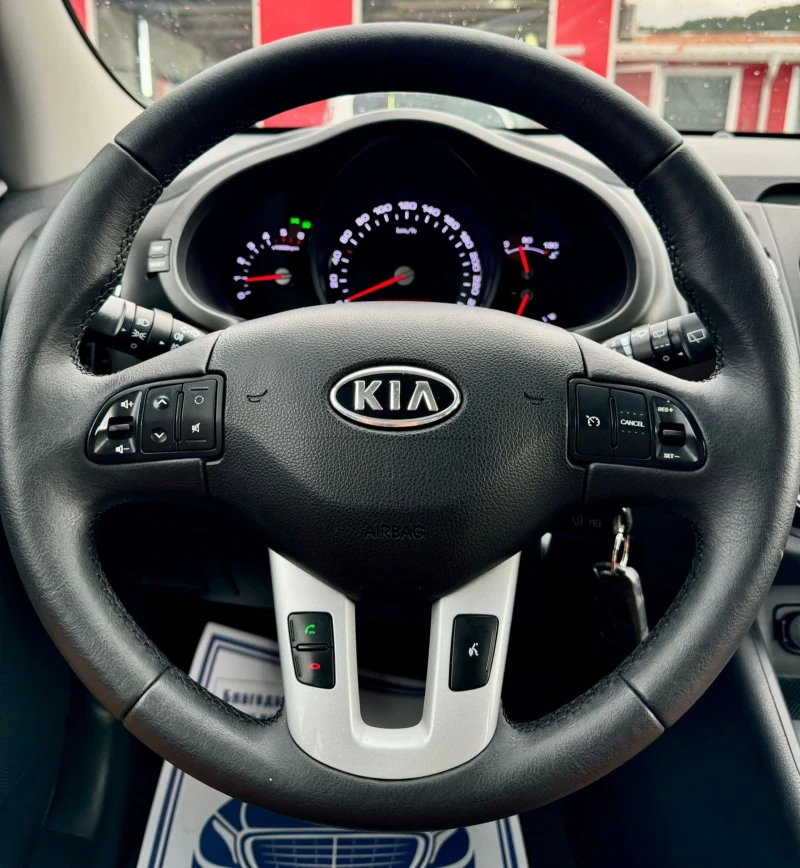 Kia Sportage 1.7CRDI, снимка 10 - Автомобили и джипове - 47223526