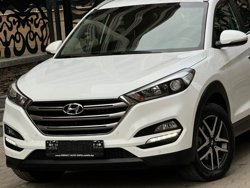 Hyundai Tucson АВТОМАТ-ПОДГРЕВ-KEYLESS-НАПЪЛНО-ОБСЛУЖЕНА-ОТЛИЧНА!, снимка 2 - Автомобили и джипове - 48422875