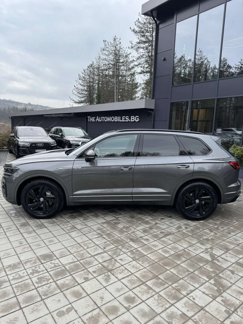 VW Touareg R-LINE, снимка 4 - Автомобили и джипове - 53466276