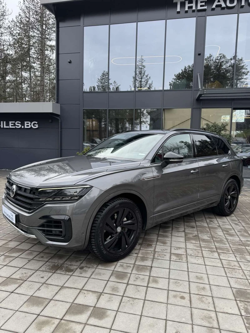 VW Touareg R-LINE, снимка 3 - Автомобили и джипове - 53466276