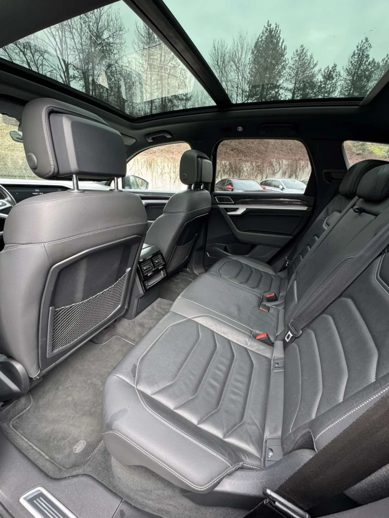 VW Touareg R-LINE, снимка 9 - Автомобили и джипове - 53466276