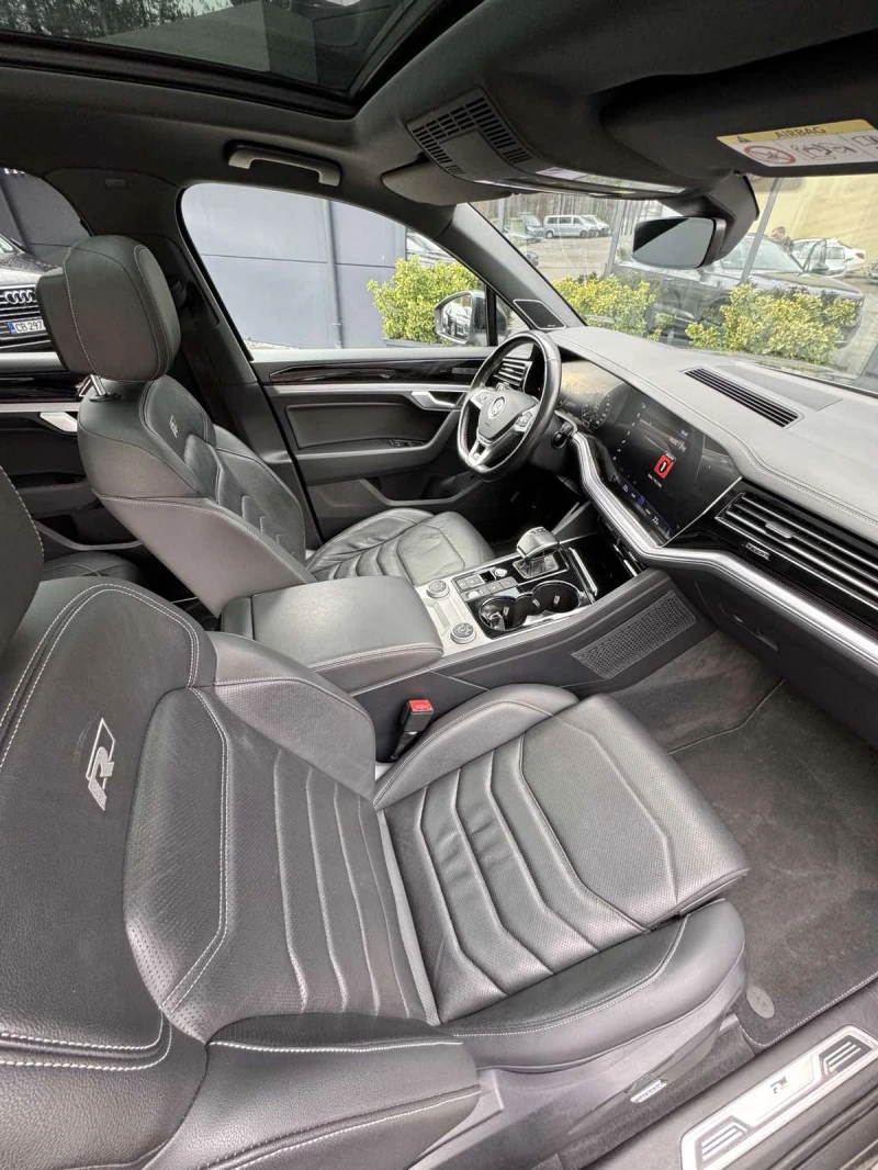 VW Touareg R-LINE, снимка 12 - Автомобили и джипове - 53466276