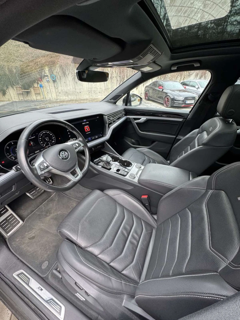 VW Touareg R-LINE, снимка 10 - Автомобили и джипове - 53466276