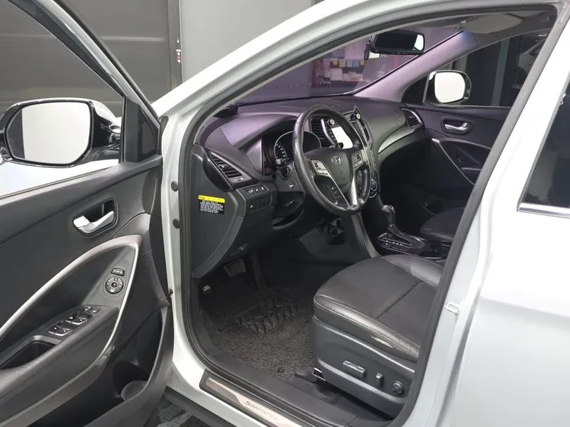 Hyundai Santa fe 2.0 2WD PREMIUM, снимка 10 - Автомобили и джипове - 55800786