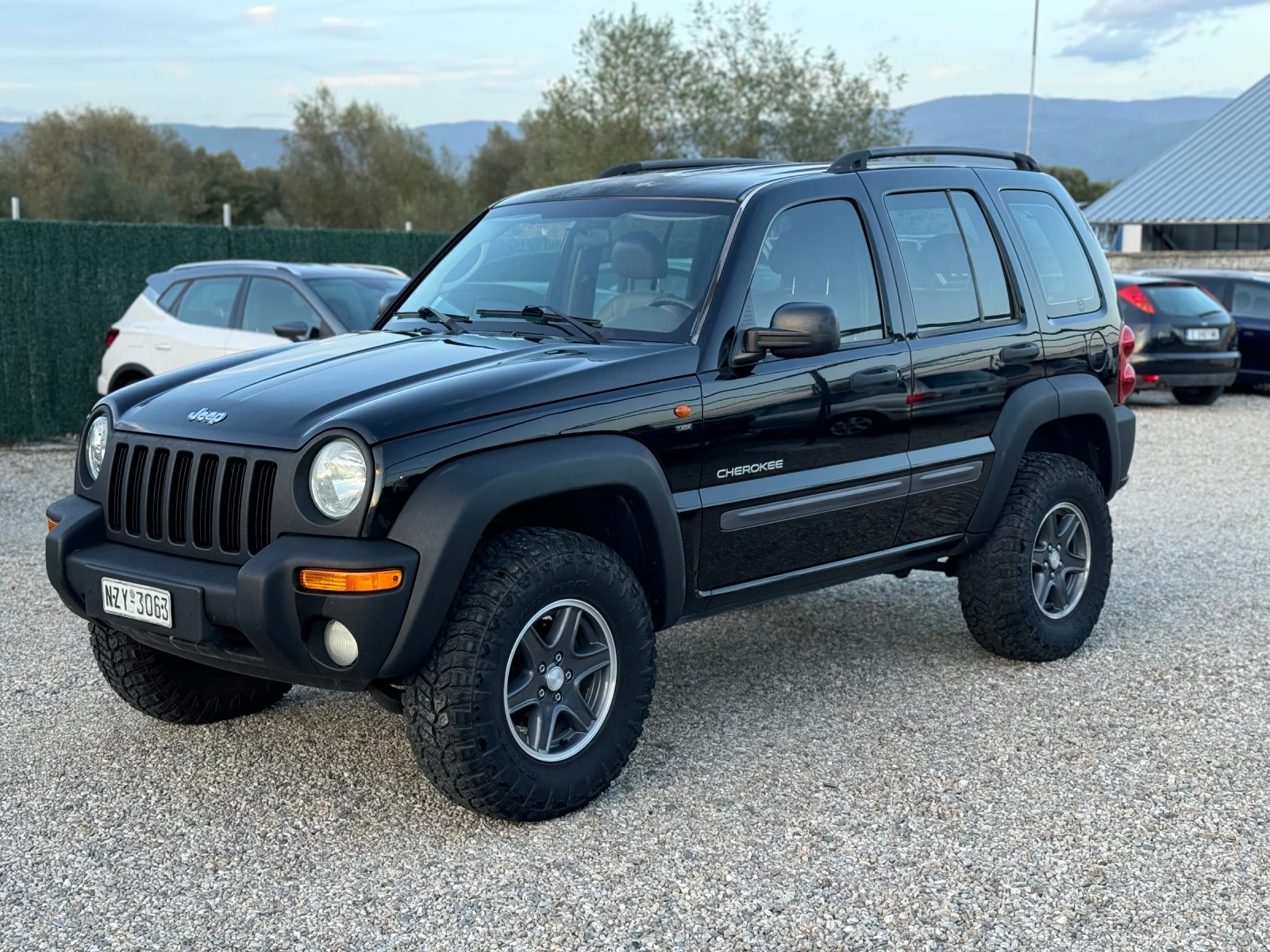 Jeep Cherokee 2.4i 150hp OFF-ROAD  - изображение 3