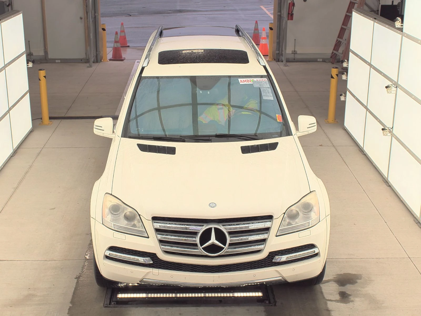 Mercedes-Benz GL 500 4MATIC - изображение 3