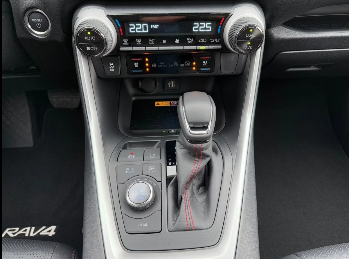 Toyota Rav4 Plug-In* Style* AWD* JBL* NAVI - изображение 6