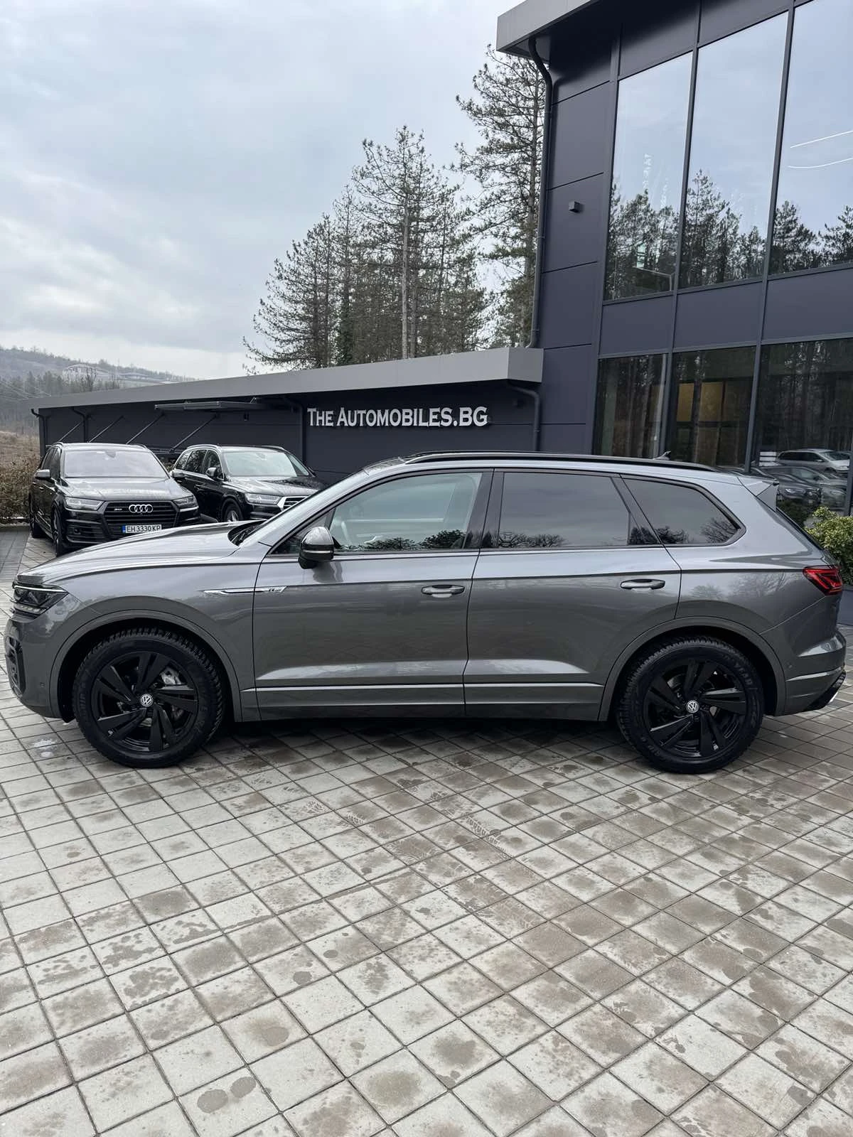 VW Touareg R-LINE - изображение 4