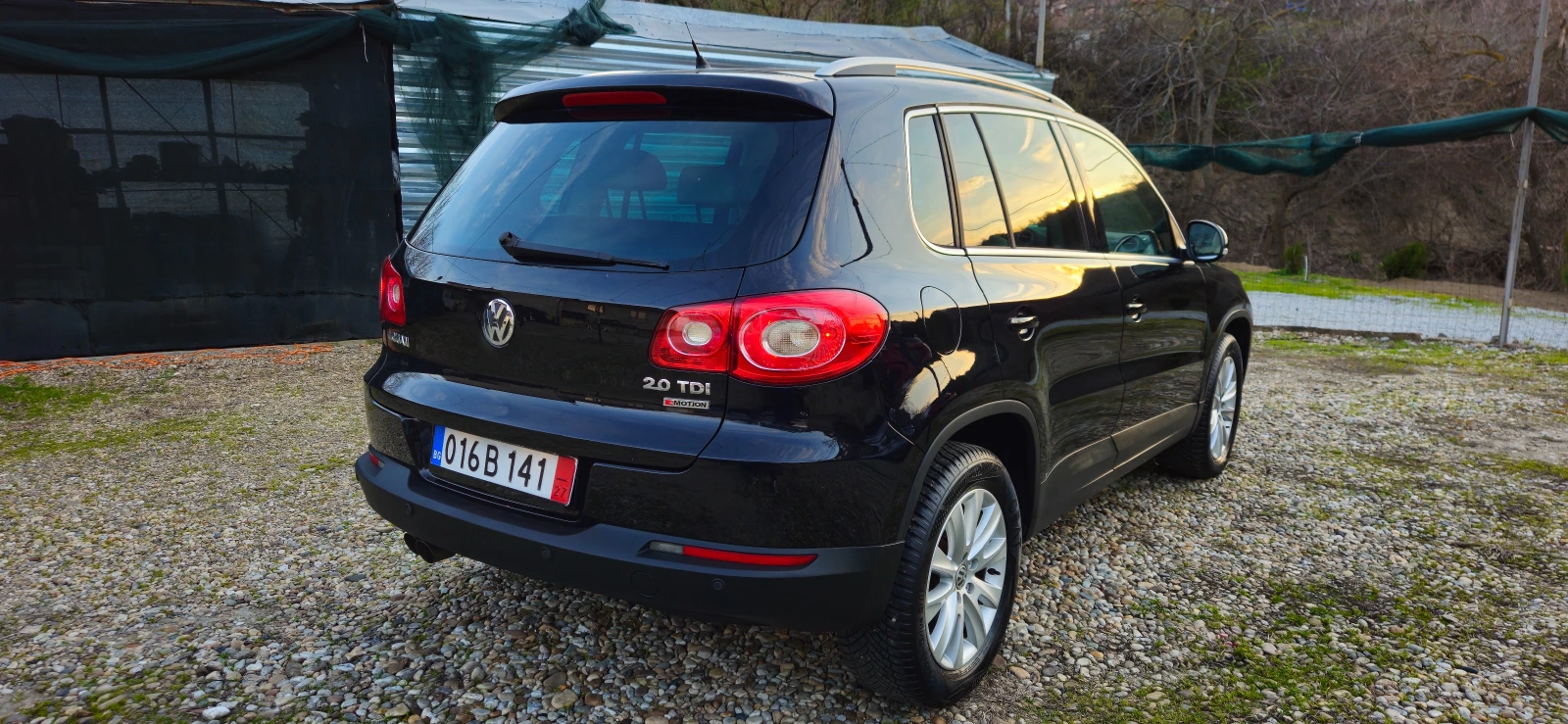 VW Tiguan 2, 0ТDi-140кс* 2009г* 4Х4* НАВИ* TV* DVD* КОЖА* ТО, снимка 4 - Автомобили и джипове - 53994538