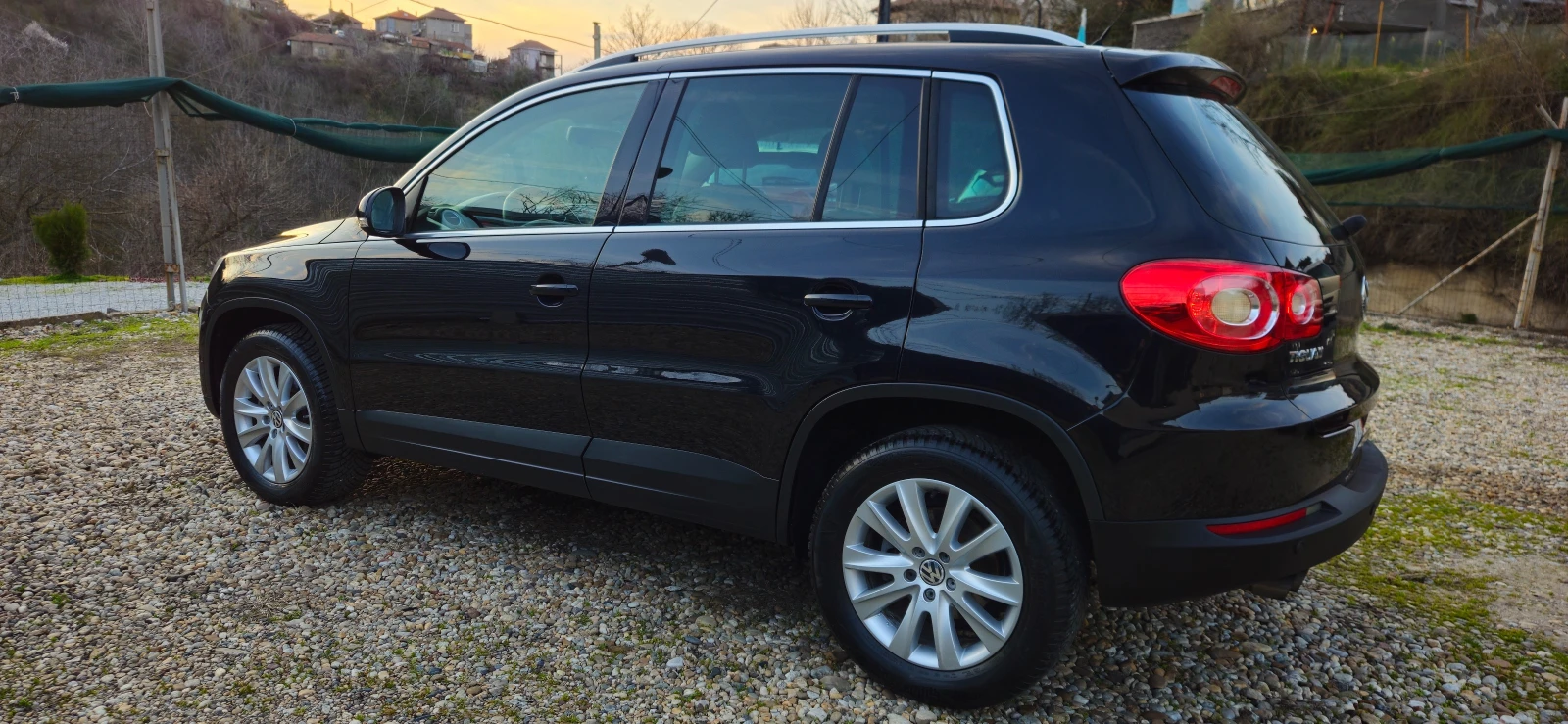 VW Tiguan 2, 0ТDi-140кс* 2009г* 4Х4* НАВИ* TV* DVD* КОЖА* ТО, снимка 7 - Автомобили и джипове - 53994538