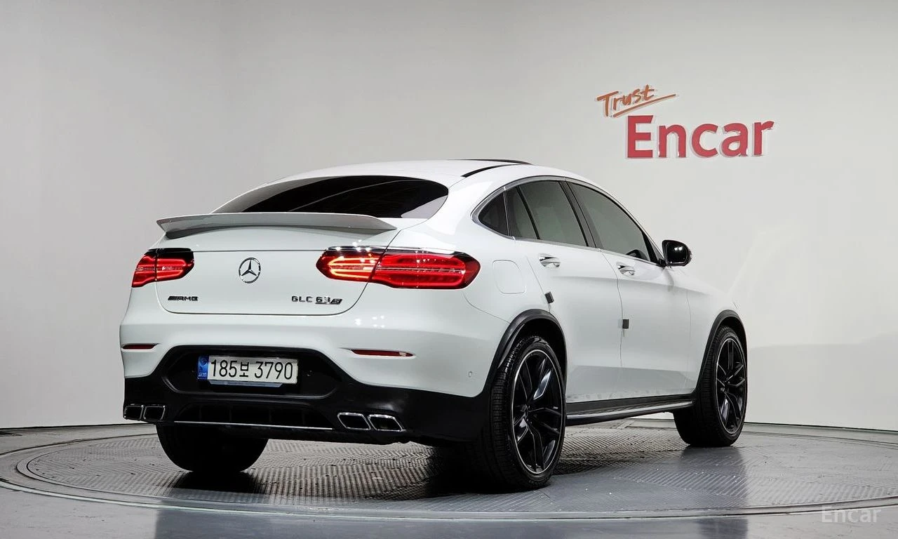 Mercedes-Benz GLC 63 AMG 4MATIC+ COUPE* 3D* BURMESTER* ХЕДЪП* 360КАМЕРА* , снимка 2 - Автомобили и джипове - 54503960