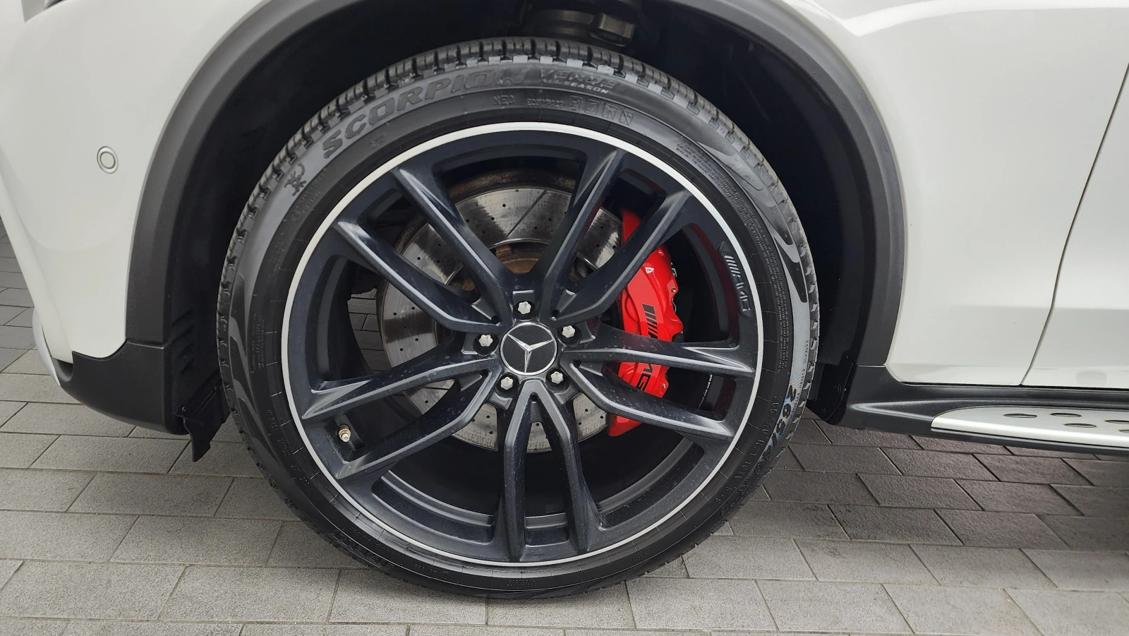 Mercedes-Benz GLC 63 AMG 4MATIC+ COUPE* 3D* BURMESTER* ХЕДЪП* 360КАМЕРА* , снимка 5 - Автомобили и джипове - 54503960