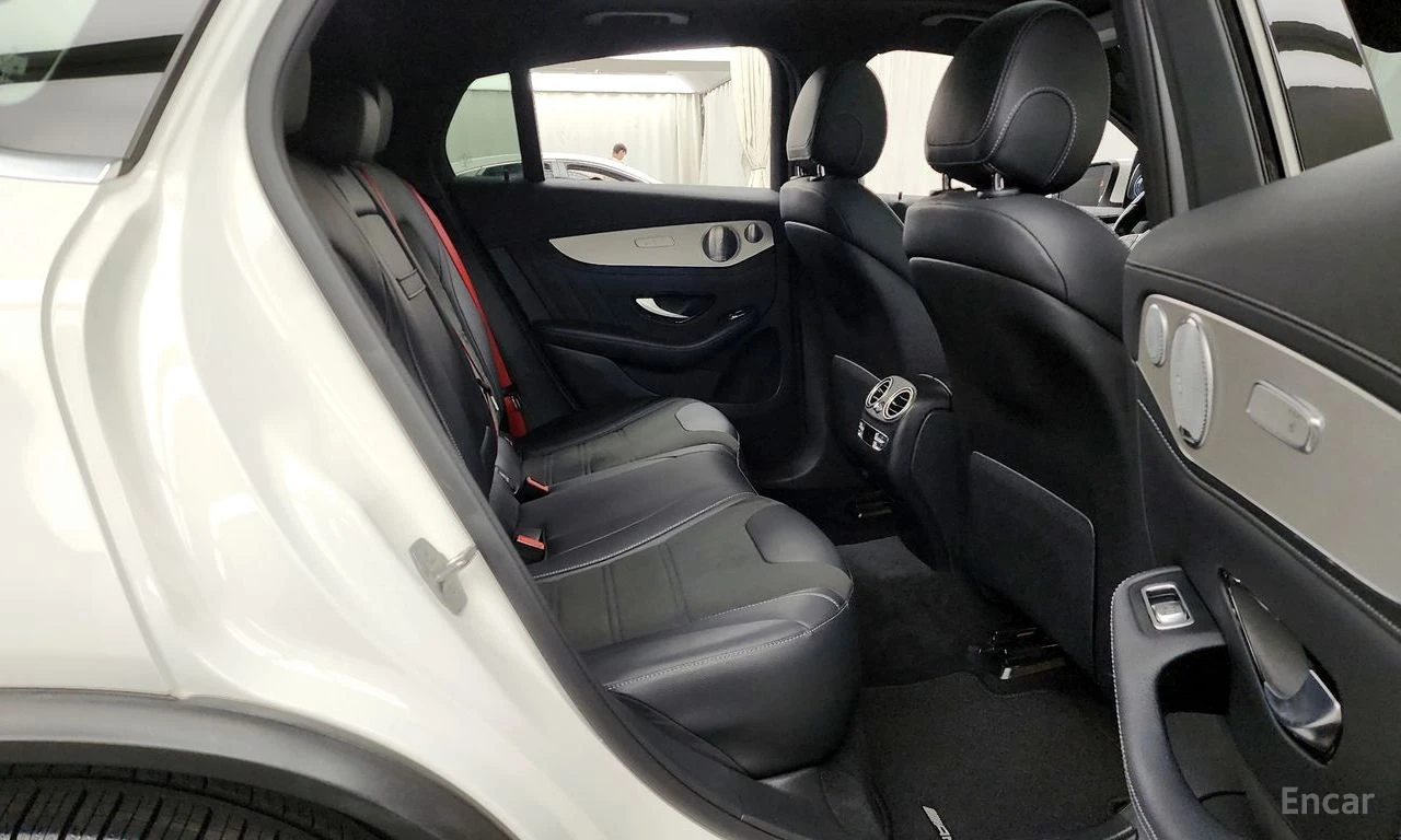 Mercedes-Benz GLC 63 AMG 4MATIC+ COUPE* 3D* BURMESTER* ХЕДЪП* 360КАМЕРА* , снимка 15 - Автомобили и джипове - 54503960