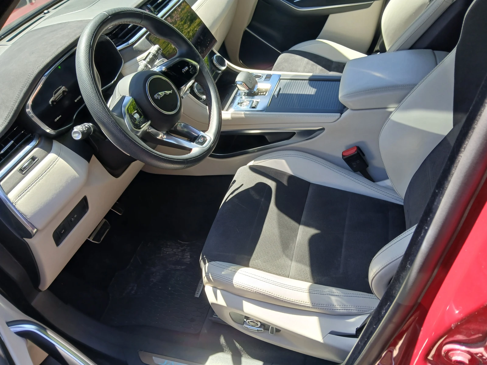Jaguar F-PACE SVR, снимка 7 - Автомобили и джипове - 54559198