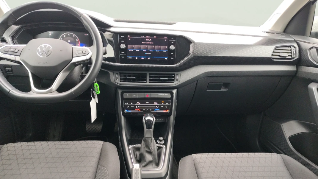 VW T-Cross 1.0 TFSI, снимка 10 - Автомобили и джипове - 54963710